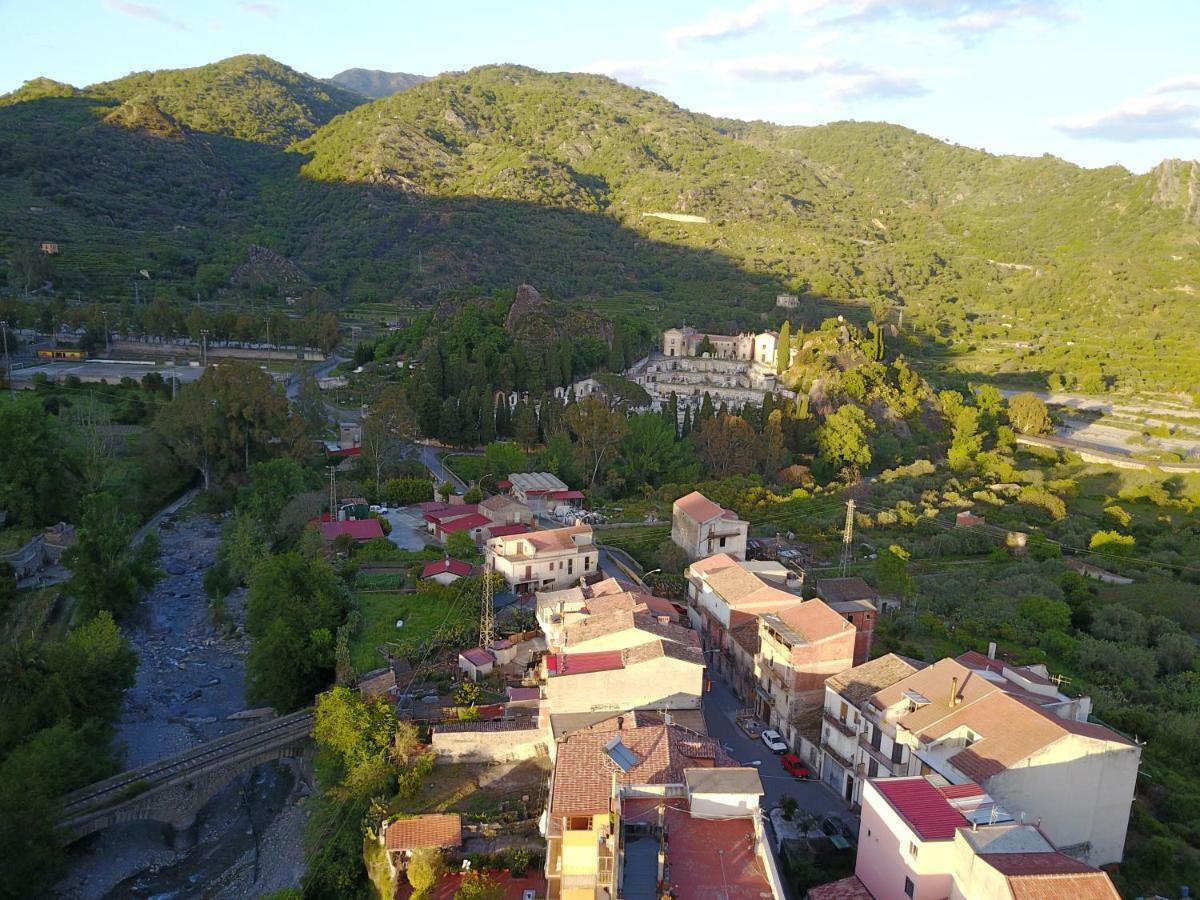 Casa Catena Francavilla di Sicilia Exteriör bild